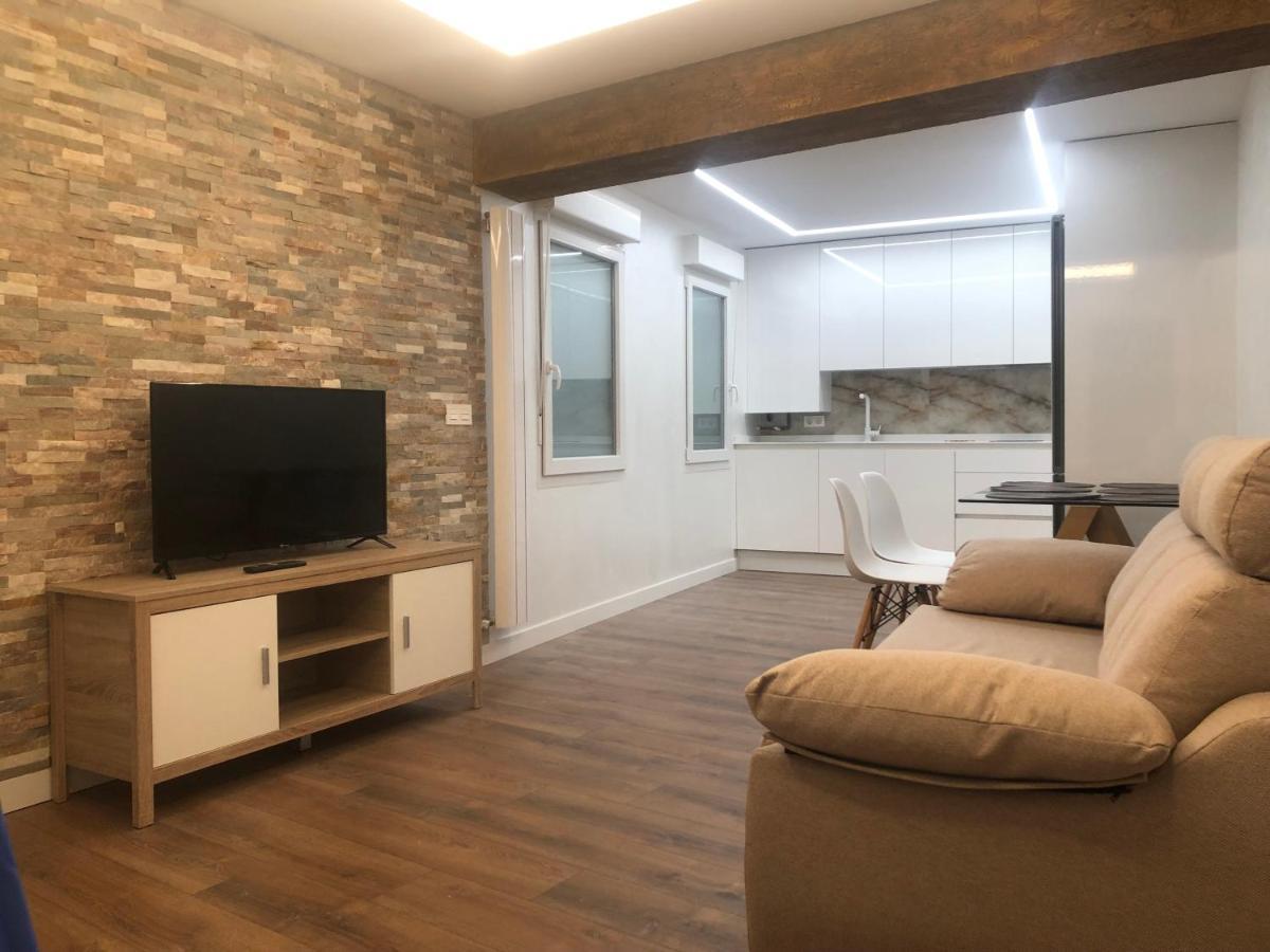 Ventana A Santa Maria Apartment Burgos Exterior photo